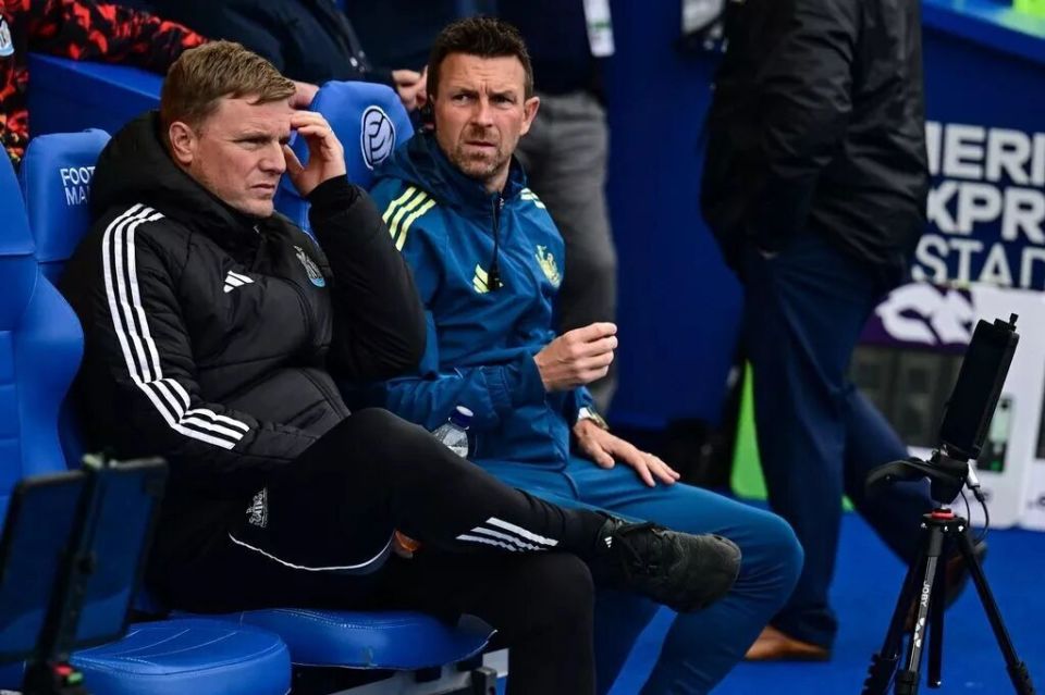 C米兰签下 C米兰签下