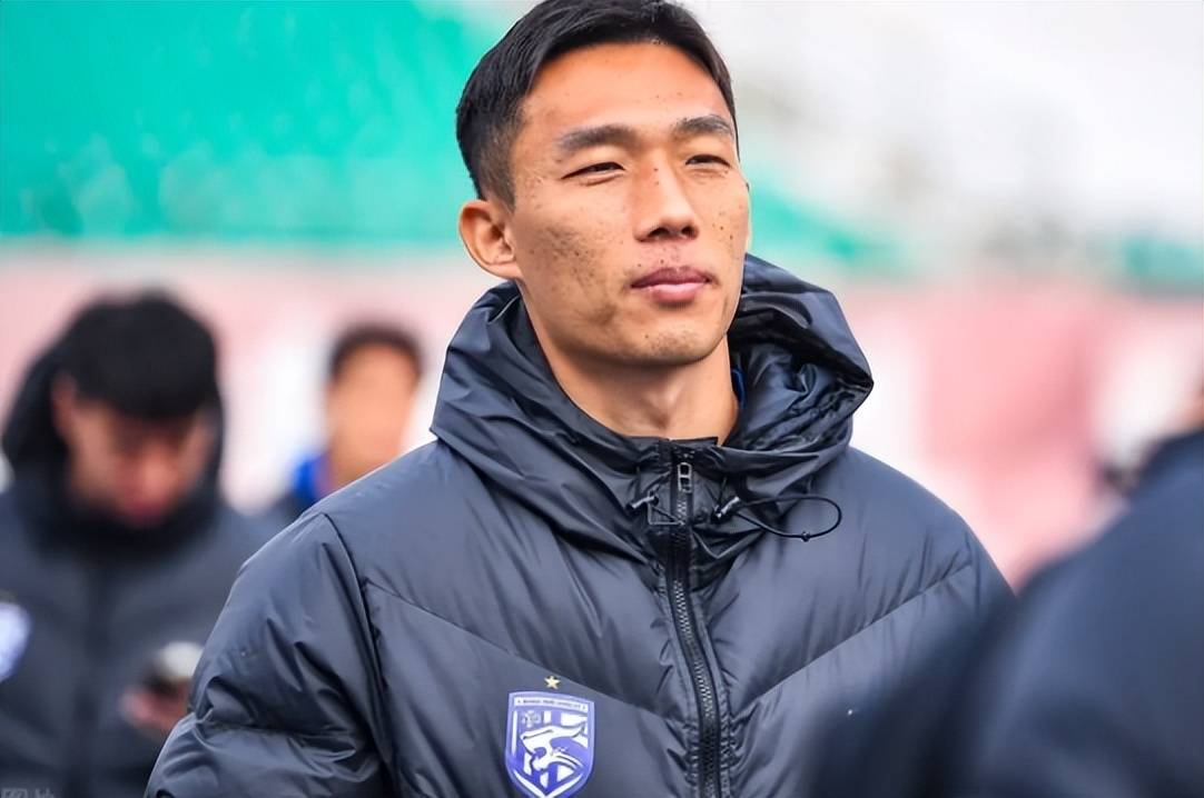 为中超保级, 的签约决策, 贺惯的情况 为中超保级, 的签约决策, 贺惯的情况